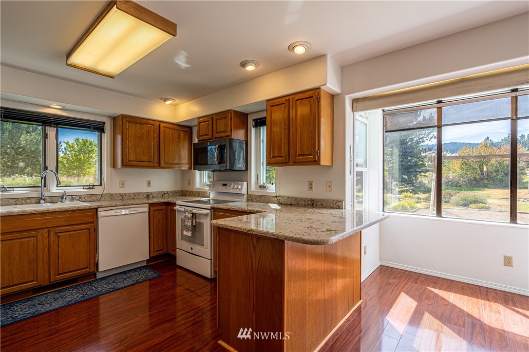 5561 Cove Road Ellensburg, WA 98926 - Photo 11 of 36 Gallery Image 11