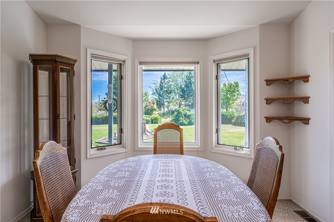 5561 Cove Road Ellensburg, WA 98926 - Photo 8 of 36 Gallery Image 8