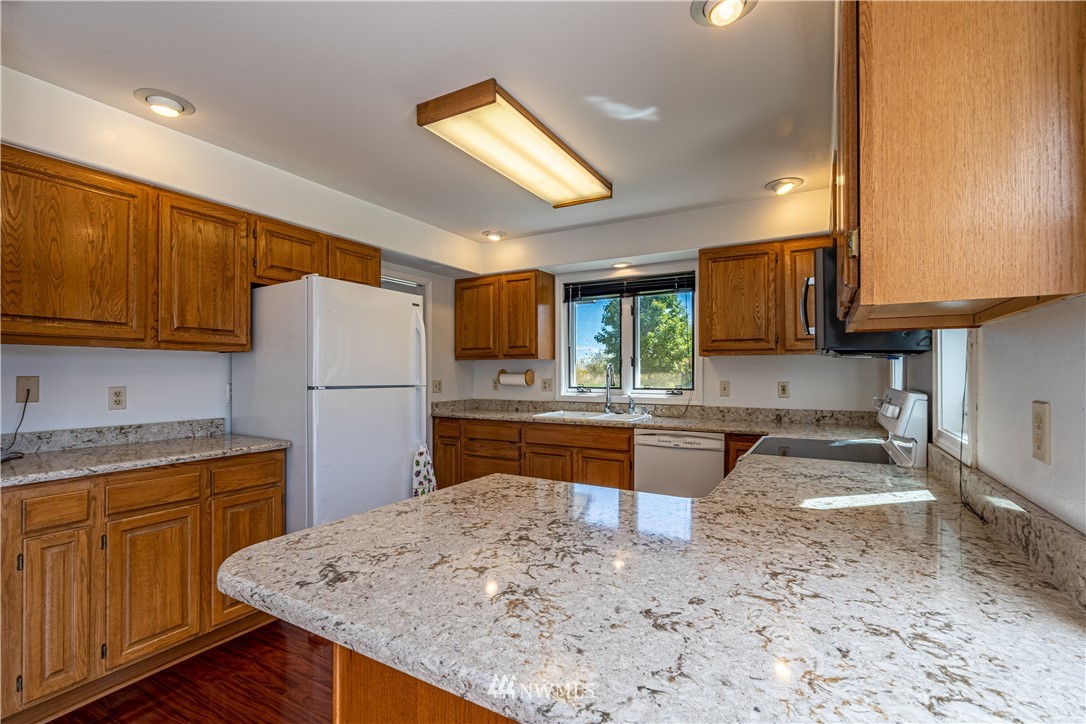 5561 Cove Road Ellensburg, WA 98926 - Photo 10 of 36 Gallery Image 10
