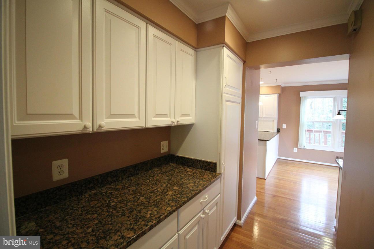 2646 Wild Cherry Place Reston, VA 20191 - Photo 5 of 26