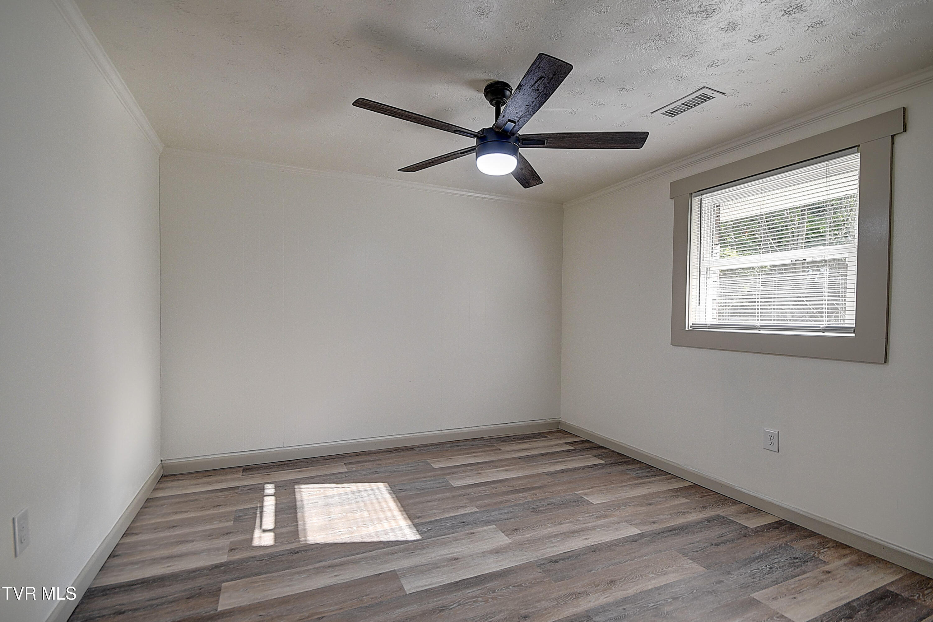 205 Chadwell Road Kingsport, TN 37660 - Photo 23 of 38 23-print-205 Chadwell CP-20