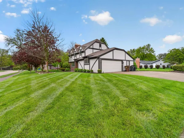 $399,900 | 416 Hawthorne Place, Auburn, IN 46706