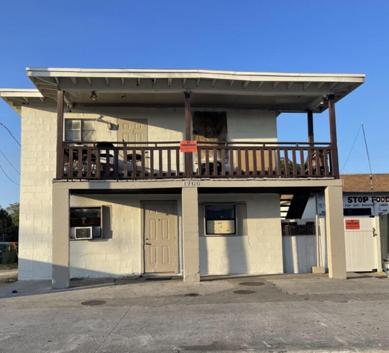 1706 Ave D Fort Pierce, FL 34950 - Photo 1 of 4