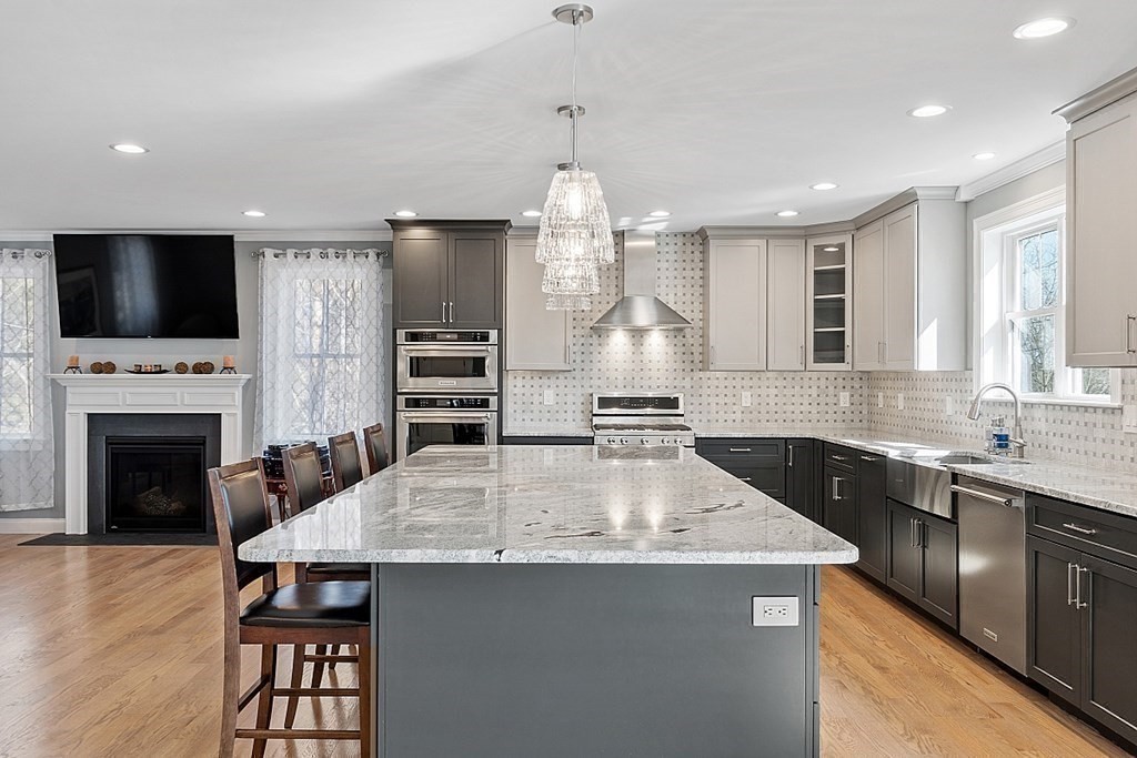 10 Bliss Road North Reading, MA 01864 - Photo 5 of 38 Gallery Image 5