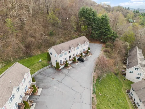 $369,900 | 259 Ridge View Drive, Unit B, Boone, NC 28607