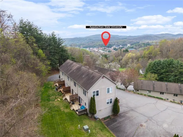 $369,900 | 259 Ridge View Drive, Unit B, Boone, NC 28607