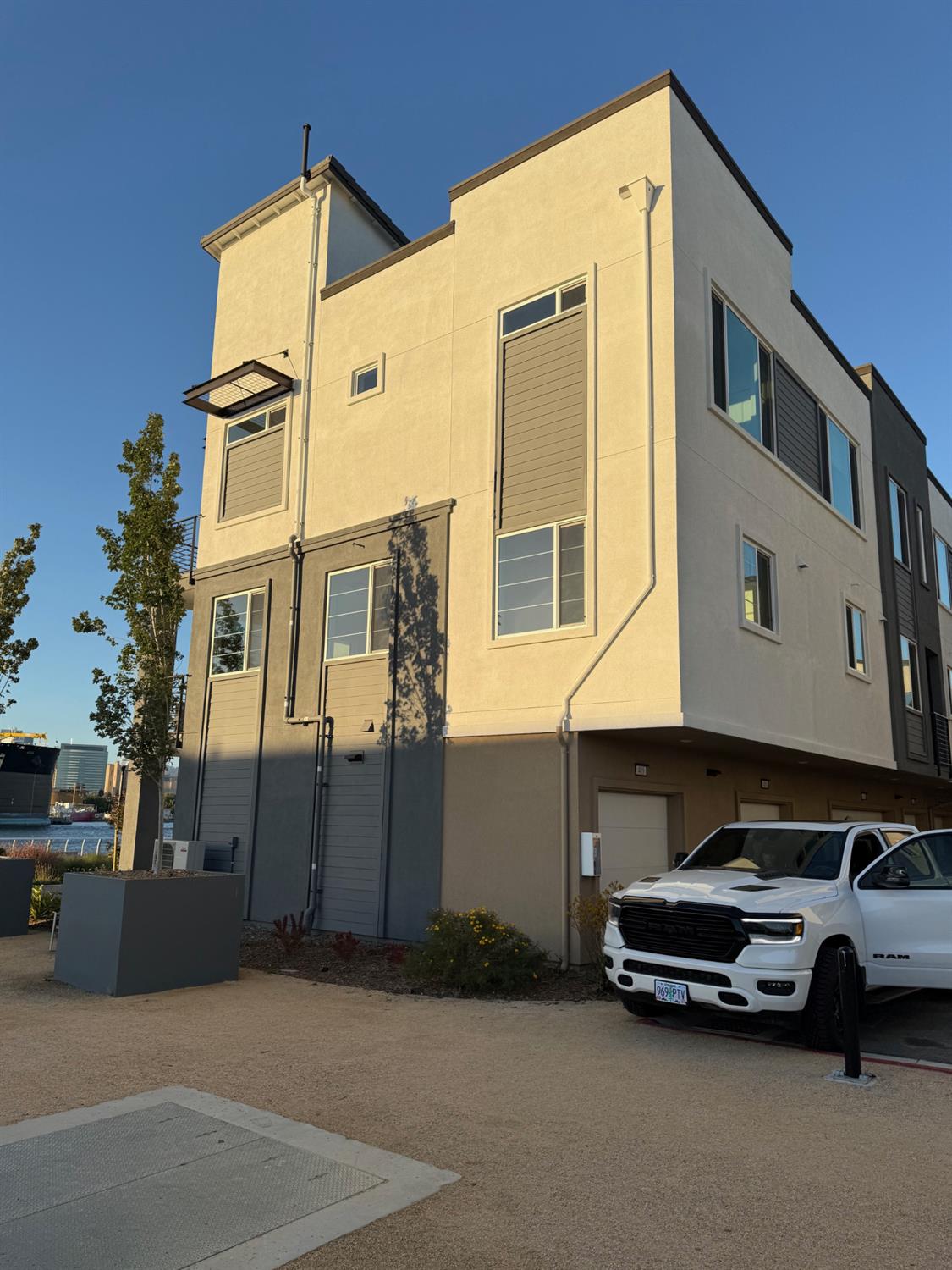 405 Sentinel Drive Alameda, CA 94501 - Photo 19 of 29 a car parked in front of a building