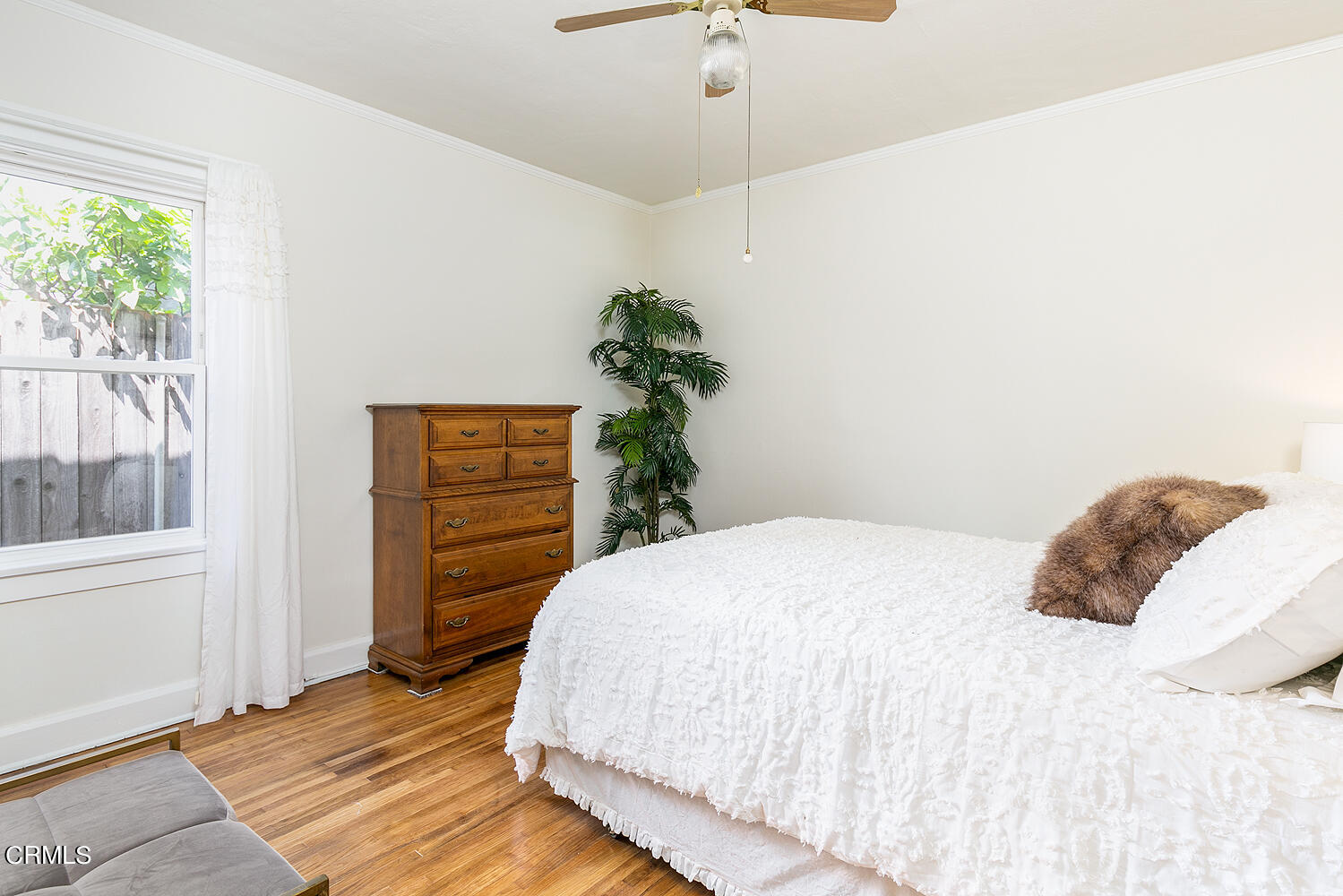 2023 Queensberry Road Pasadena, CA 91104 - Photo 18 of 26 a bedroom with a bed and a window