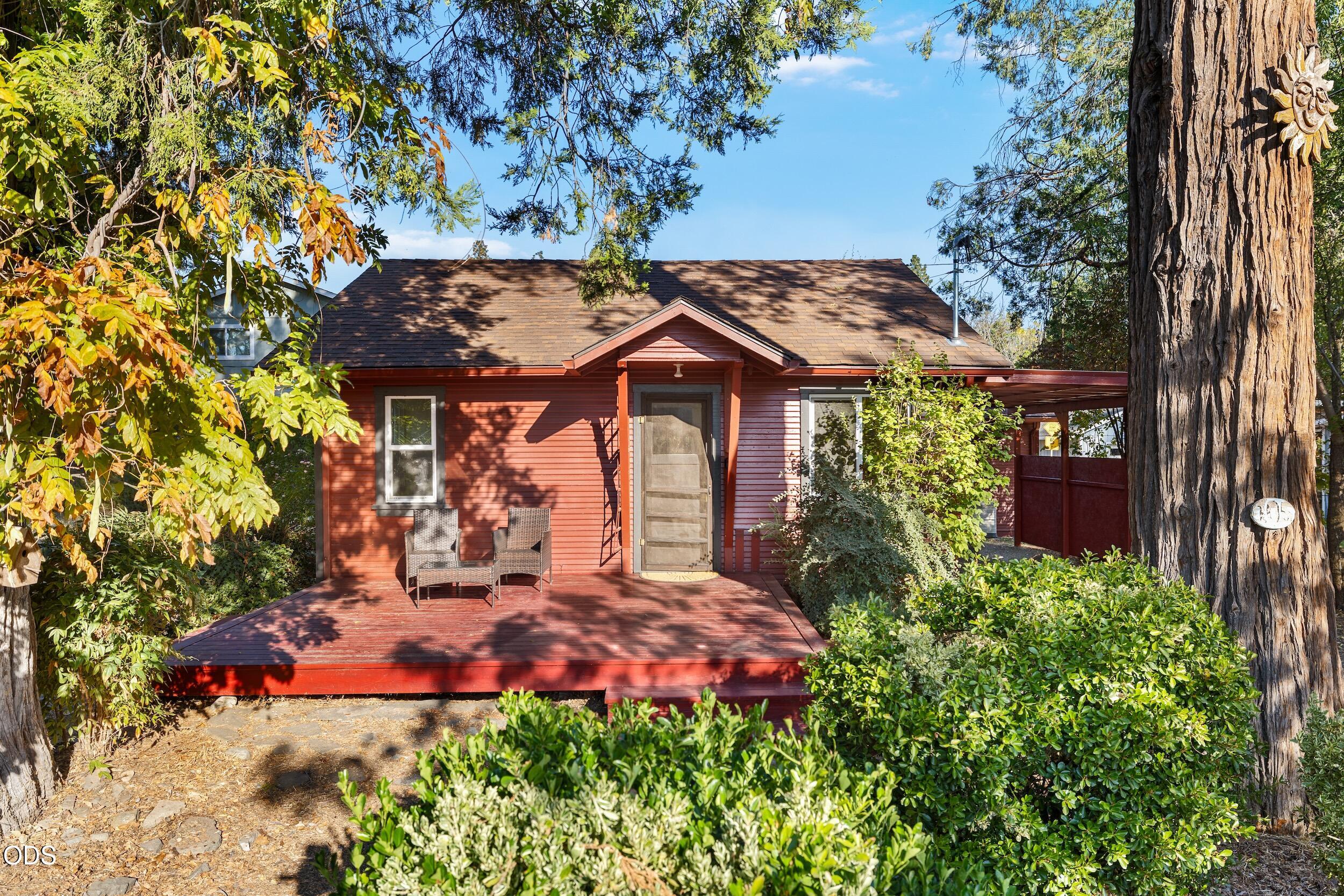 105 Maple Street Phoenix, OR 97535 - Photo 1 of 22 Gallery Image 1