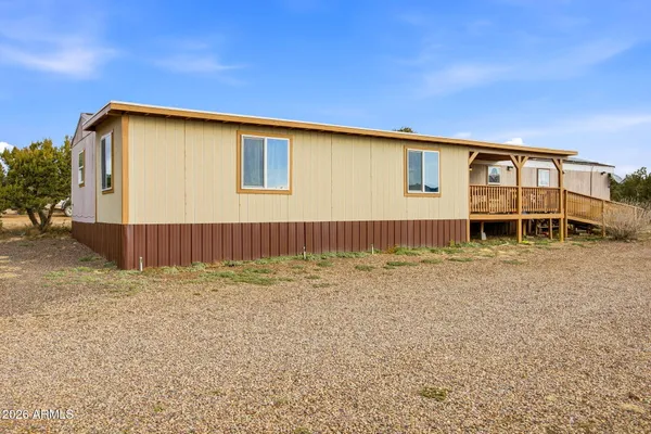 $220,000 | 690 Stanford Drive, Concho, AZ 85924