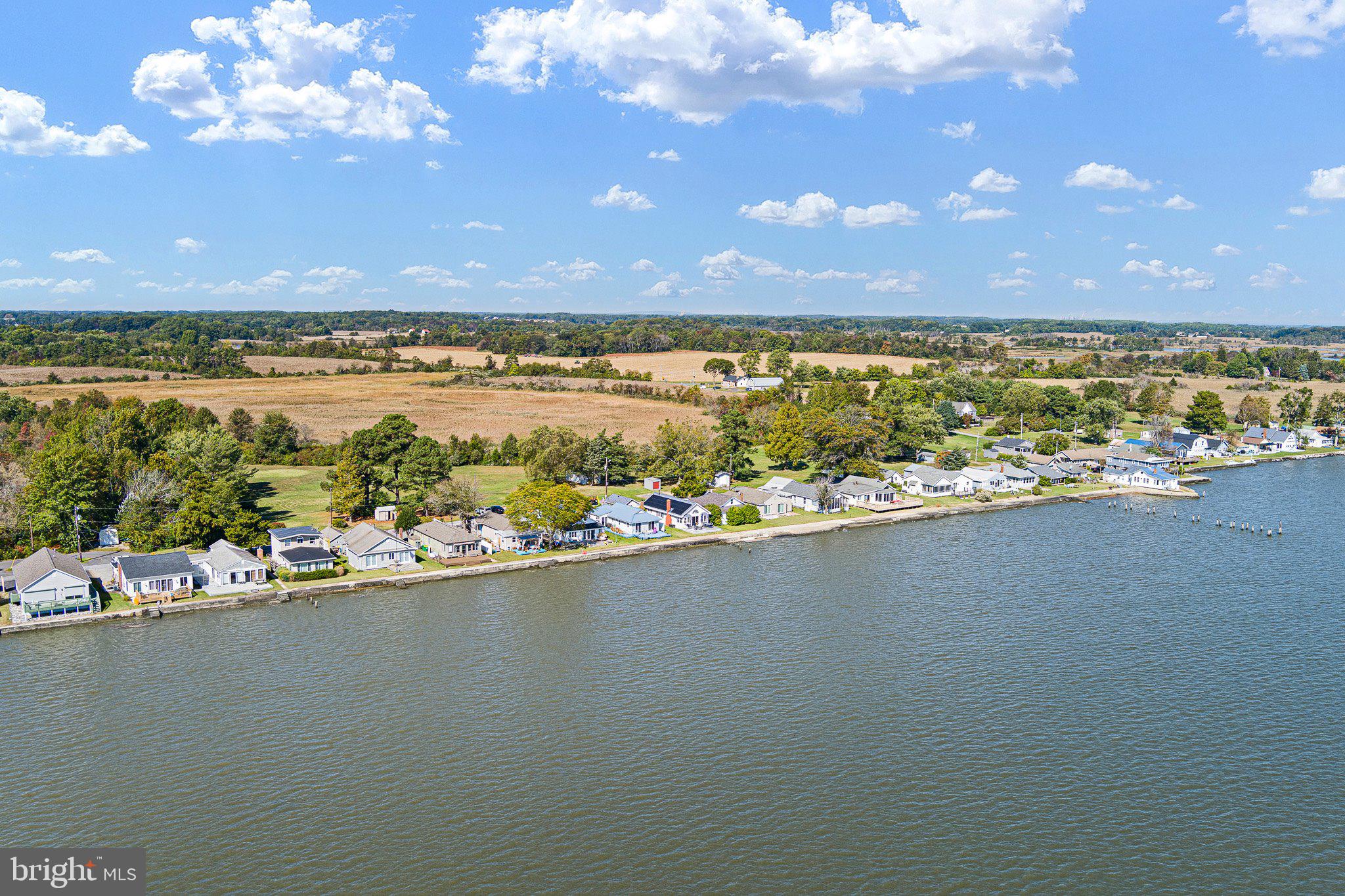 9 South New Road Middletown, DE 19709 - Photo 37 of 41 a view of a lake with a nearby beach