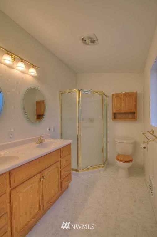 17312 Southeast May Valley Road Renton, WA 98059 - Photo 12 of 15 Gallery Image 12