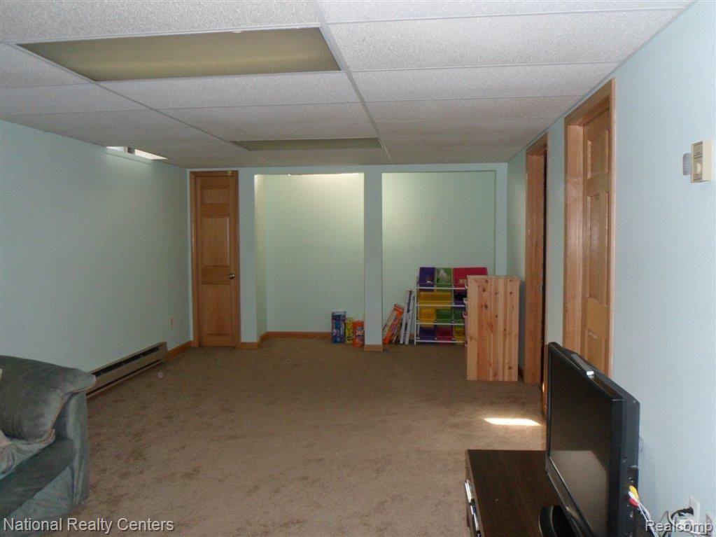 1666 Dancer Drive Rochester, MI 48307 - Photo 16 of 18 16Lower level.JPG