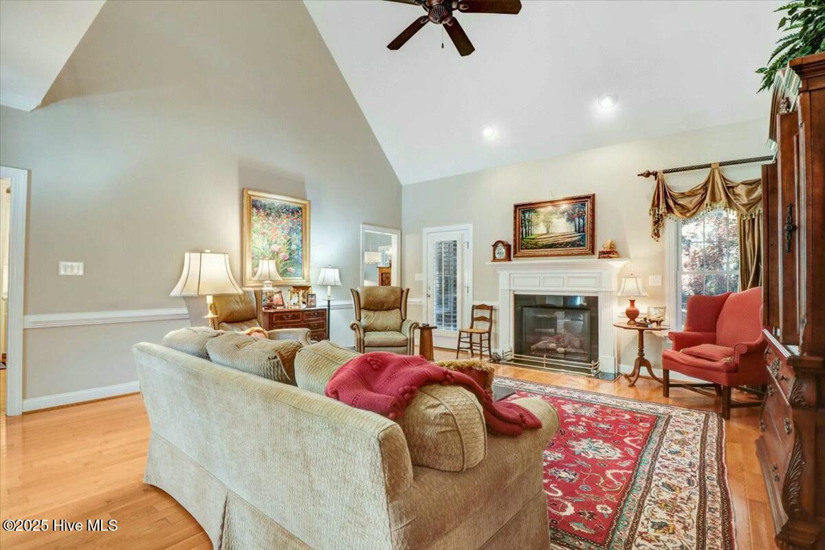 105 Dobbs Place Goldsboro, NC 27534 - Photo 14 of 39 Living 2