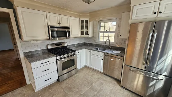 $310,000 | 11 Wellfleet Drive, Wilbraham, MA 01095