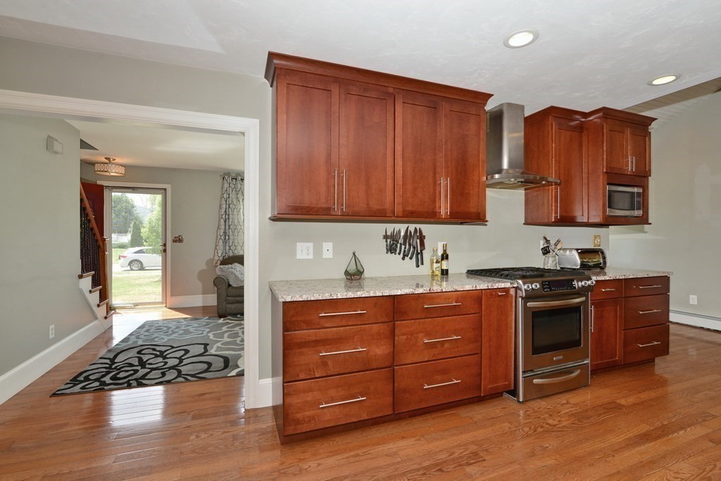 41 Rocco Drive Blackstone, MA 01504 - Photo 11 of 27