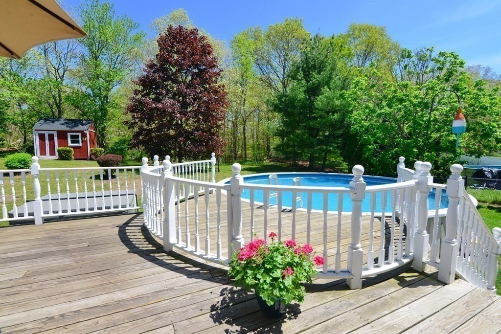 41 Rocco Drive Blackstone, MA 01504 - Photo 16 of 27