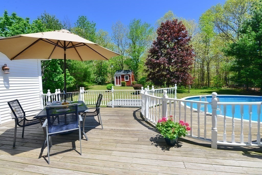 41 Rocco Drive Blackstone, MA 01504 - Photo 17 of 27