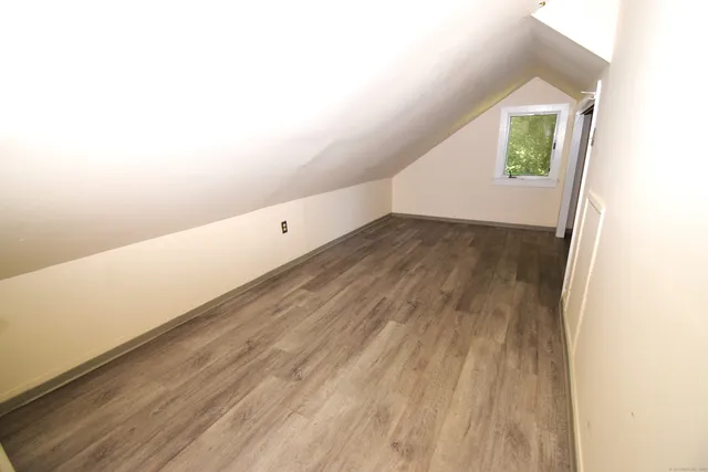 $1,750 | 28 Drive Way, Unit 2L, Guilford, CT 06437