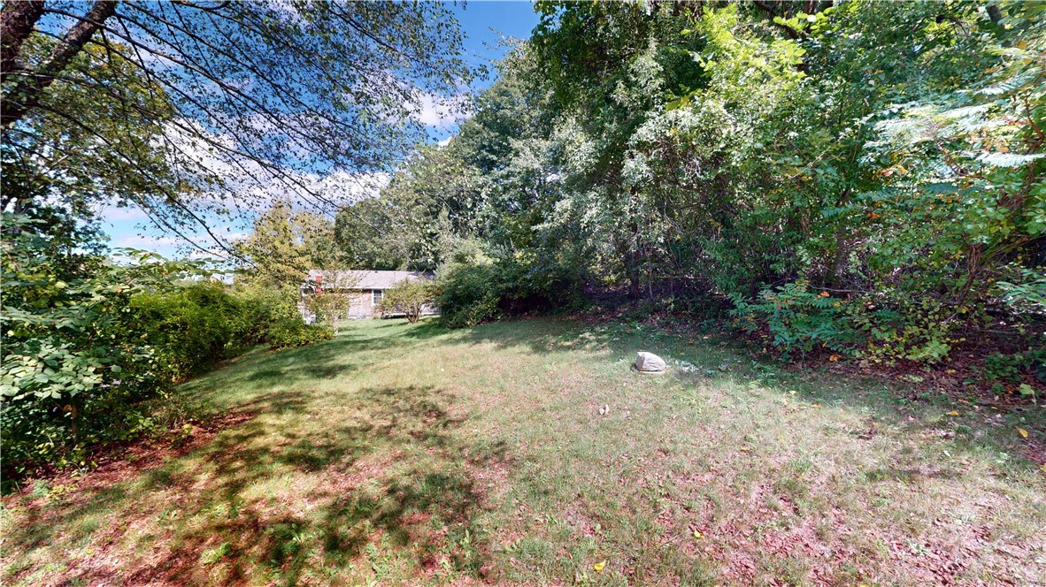 564 South County Trail Exeter, RI 02822 - Photo 4 of 21