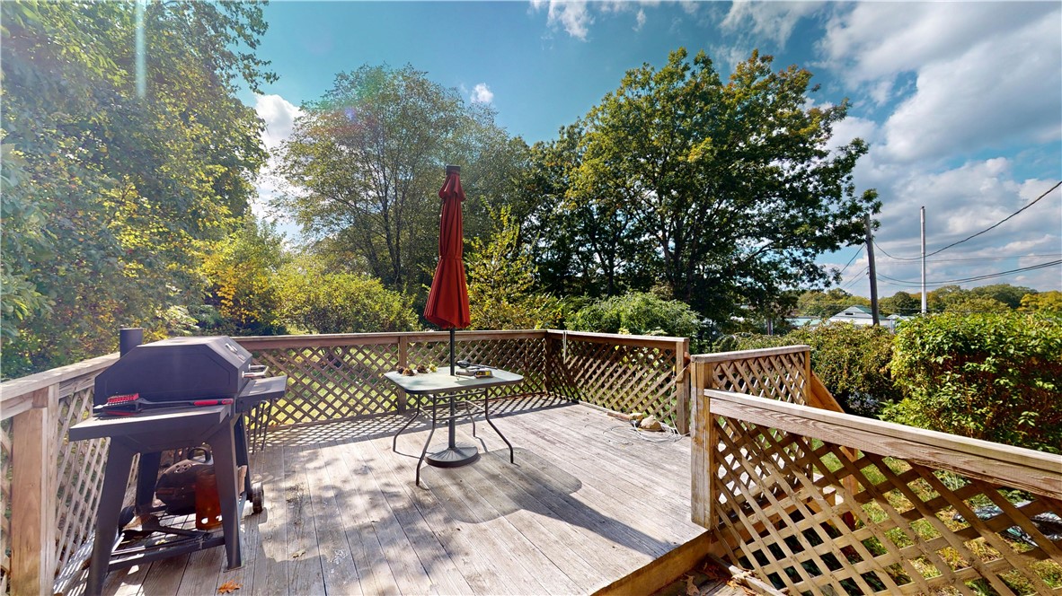 564 South County Trail Exeter, RI 02822 - Photo 7 of 21