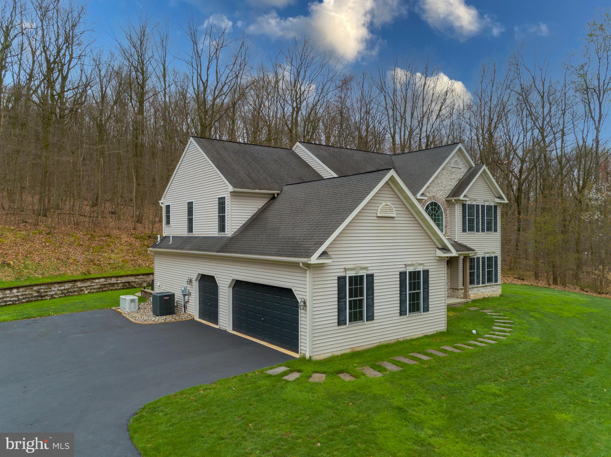 45 Hillview Road Morgantown, PA 19543 - Photo 3 of 61 Gallery Image 3