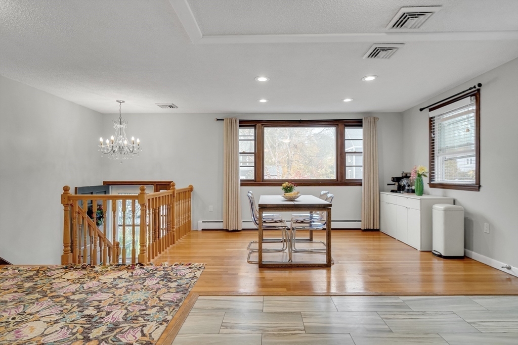 16 Glen Road Reading, MA 01867 - Photo 7 of 30 Gallery Image 7