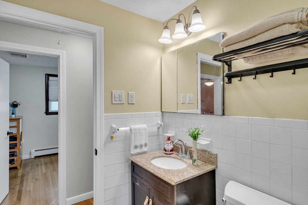16 Glen Road Reading, MA 01867 - Photo 10 of 30 Gallery Image 10