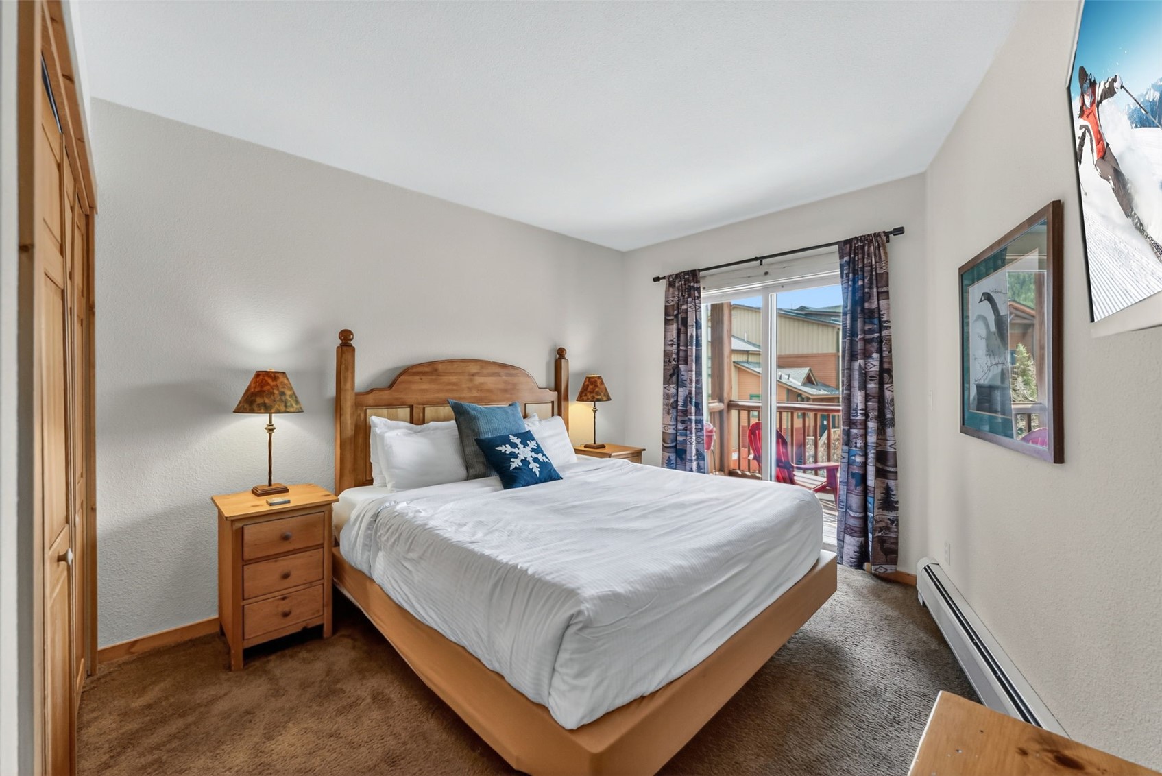 22784 Highway 6, Unit 2620 Keystone, CO 80435 - Photo 21 of 41 Generously sized bedroom with access to the deck.