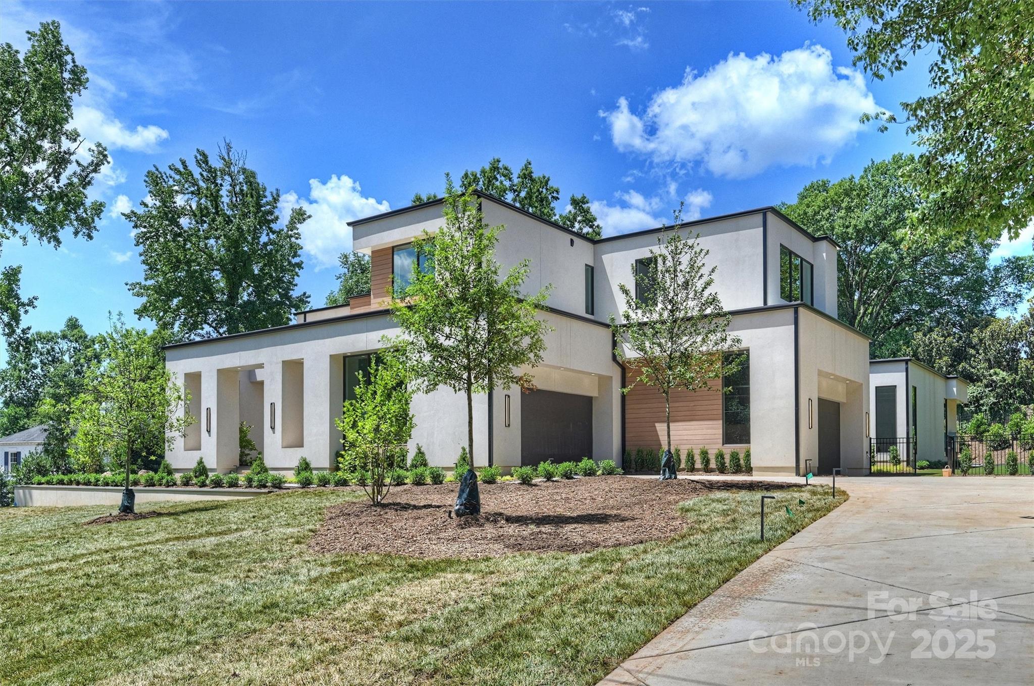 3630 Foxcroft Road Charlotte, NC 28211 - Photo 4 of 48 Gallery Image 4