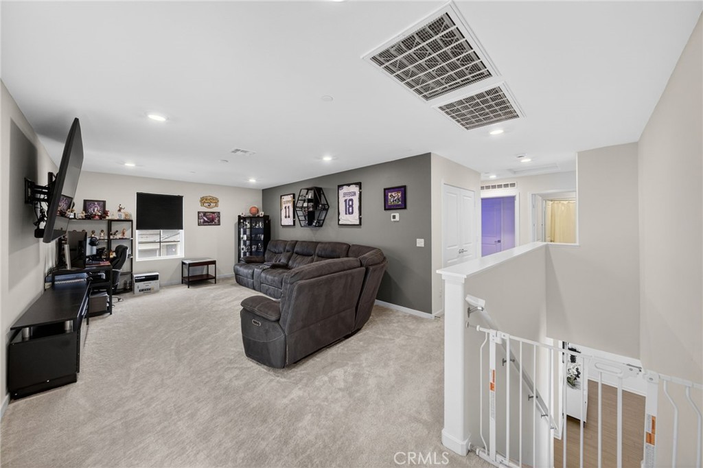 587 Holston Street Rialto, CA 92377 - Photo 18 of 44 Second Floor Bonus Room