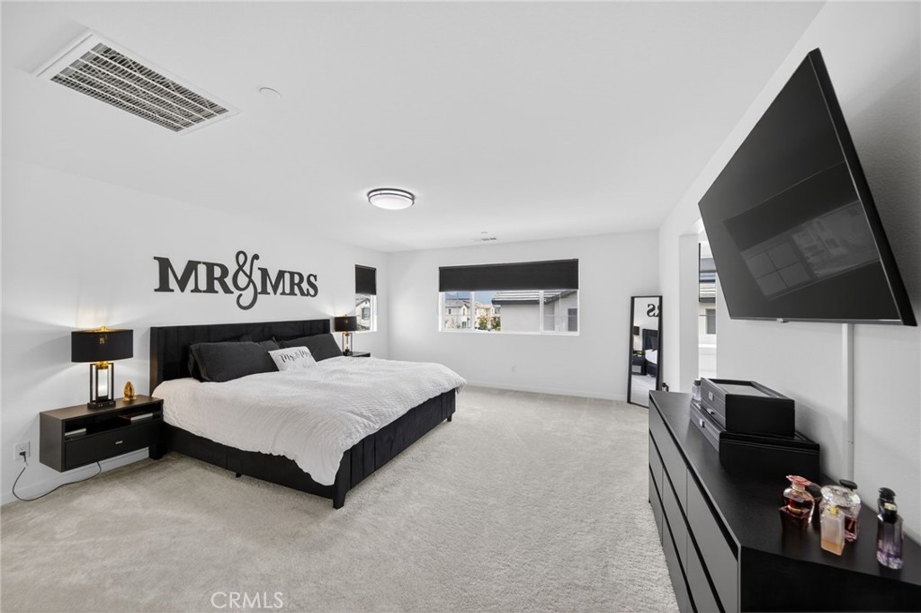 587 Holston Street Rialto, CA 92377 - Photo 25 of 44 Primary En Suite