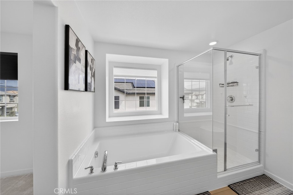 587 Holston Street Rialto, CA 92377 - Photo 28 of 44 Primary Bathroom