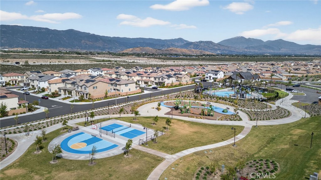 587 Holston Street Rialto, CA 92377 - Photo 38 of 44 Resort-Style Amenities