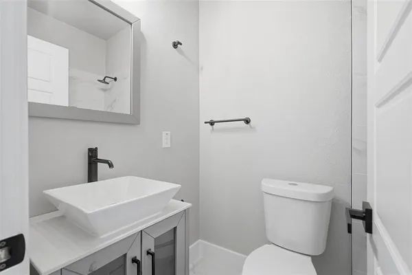 $2,000 | 1914 Leath Street, Dallas, TX 75212