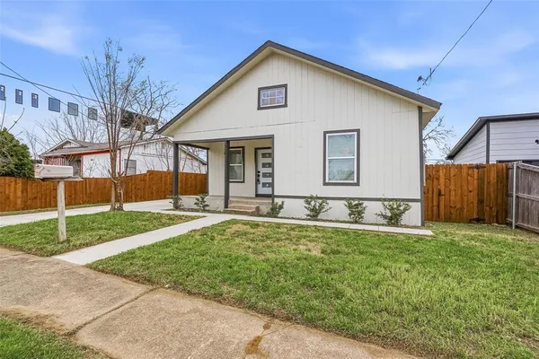 $2,000 | 1914 Leath Street, Dallas, TX 75212