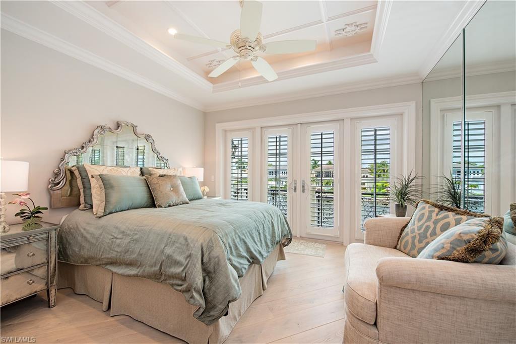 233 Mermaids Bight Naples, FL 34103 - Photo 32 of 47