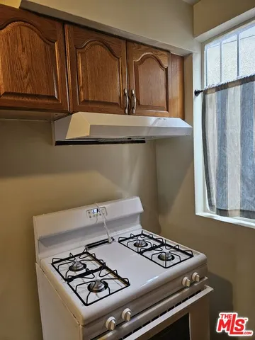 $1,950 | 7906 San Pedro Street, Unit 2, Los Angeles, CA 90003