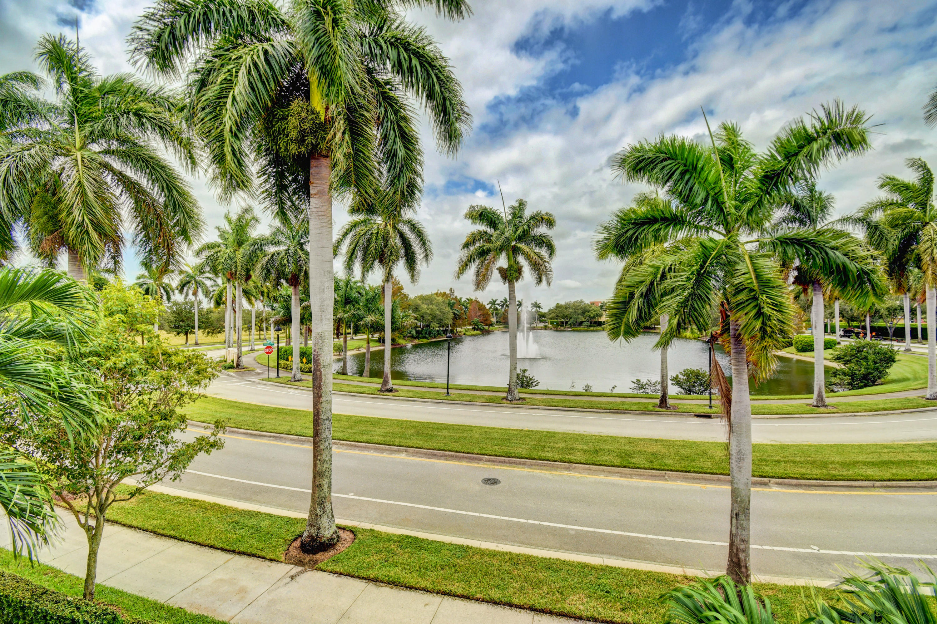 8229 Northwest 8th Way Boca Raton, FL 33487 - Photo 2 of 34 54_dsc_8686_87_88_89_90