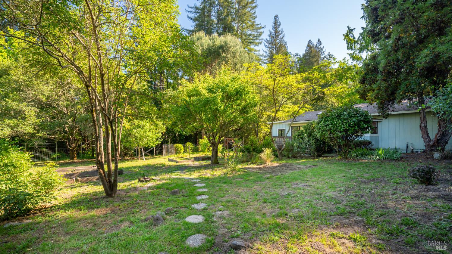 9901 Occidental Road Sebastopol, CA 95472 - Photo 40 of 55