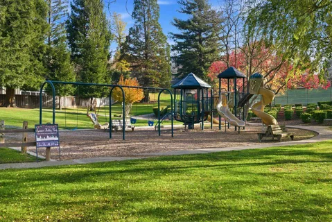 $1,988,000 | 572 Old Farm Road, Danville, CA 94526