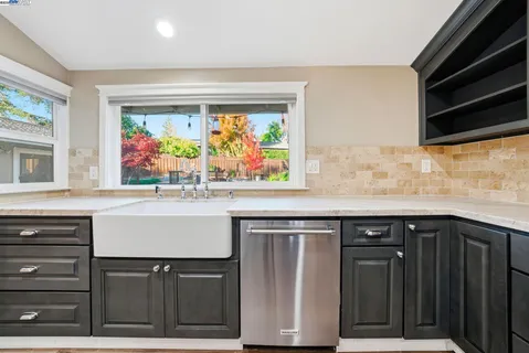 $1,988,000 | 572 Old Farm Road, Danville, CA 94526