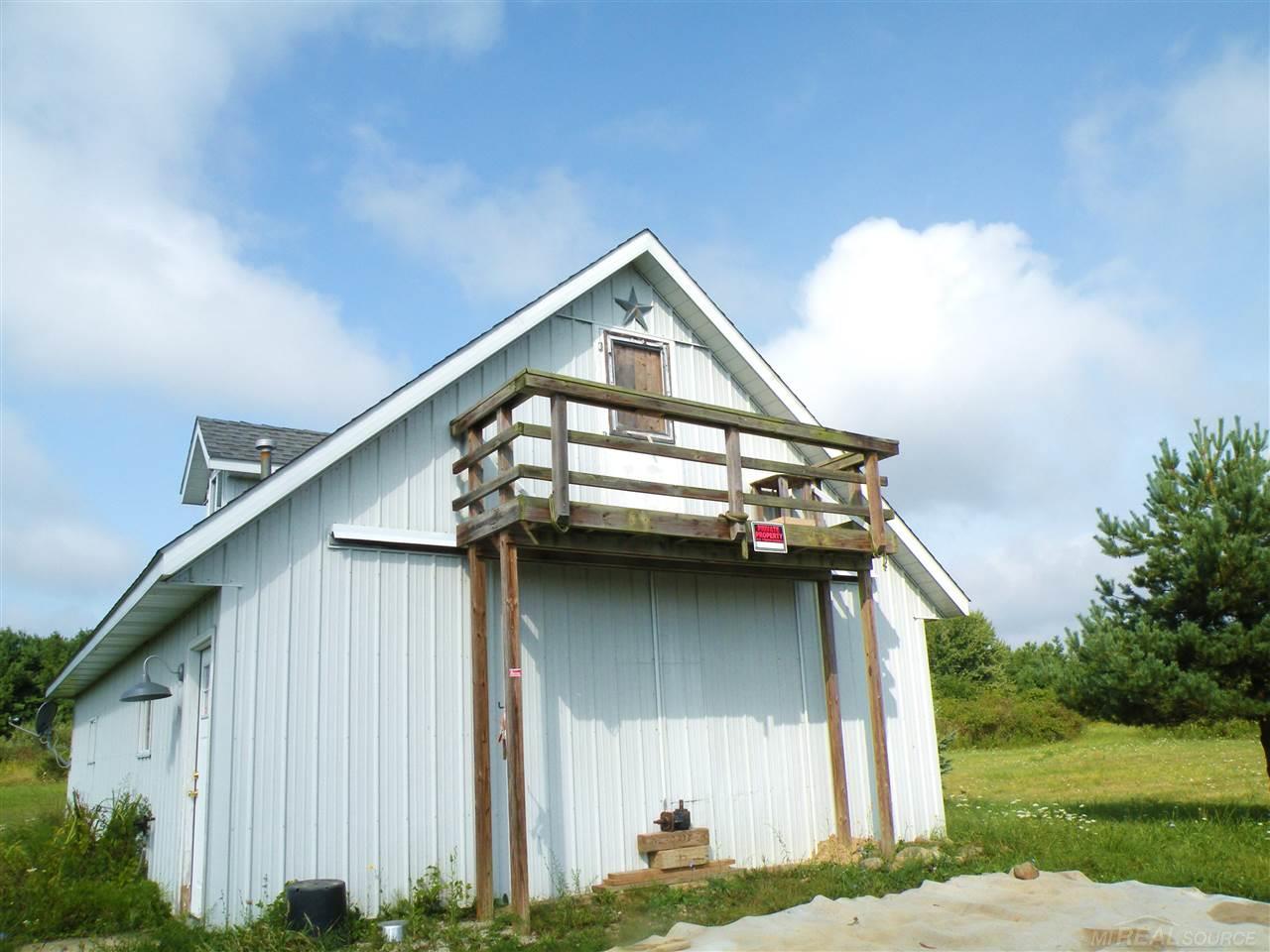 7130 French Line Road Applegate, MI 48401 - Photo 2 of 14