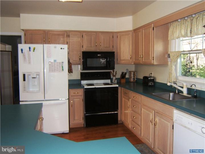 206 West Silver Fox Road Newark, DE 19702 - Photo 8 of 25 Gallery Image 8