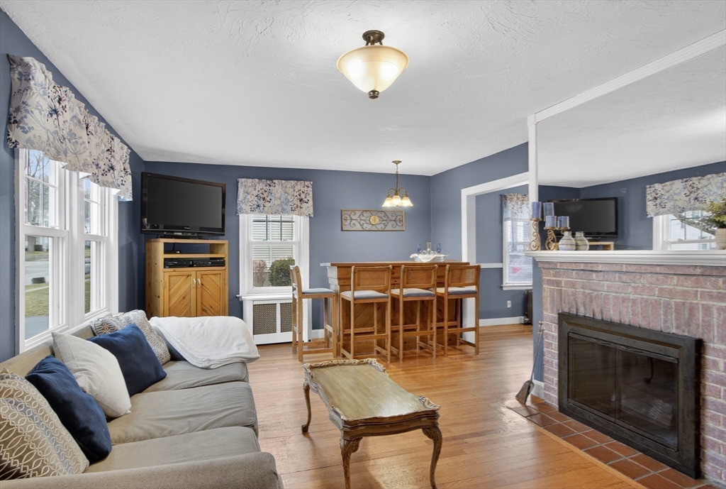 51 Brantwood Road Worcester, MA 01602 - Photo 6 of 21