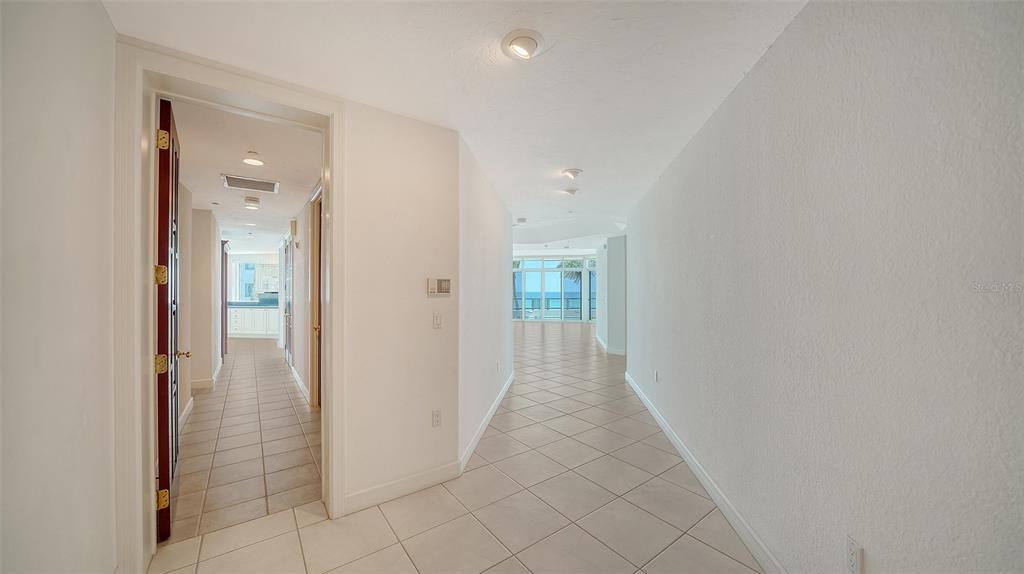 675 Longboat Club Road, Unit 23A Longboat Key, FL 34228 - Photo 7 of 66 Gallery Image 7