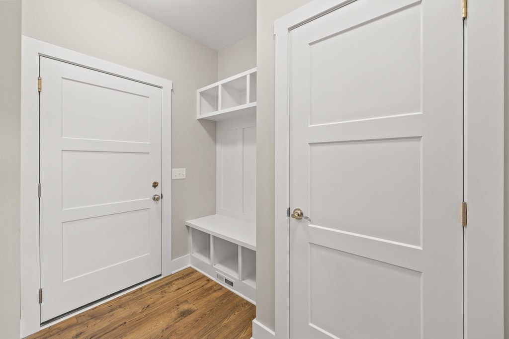 4595 Window Cliff Road Baxter, TN 38544 - Photo 11 of 30 a view of walk in closet with empty racks