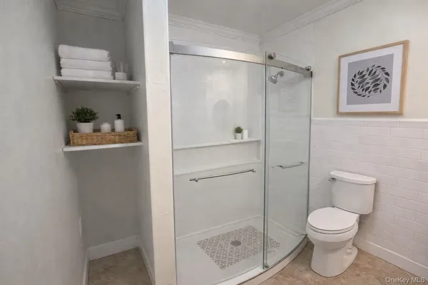 $3,000 | 110 Jericho Turnpike, Unit 3, Mineola, NY 11501