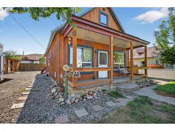 $255,000 | 2157 Colorado Avenue, Baker City, OR 97814
