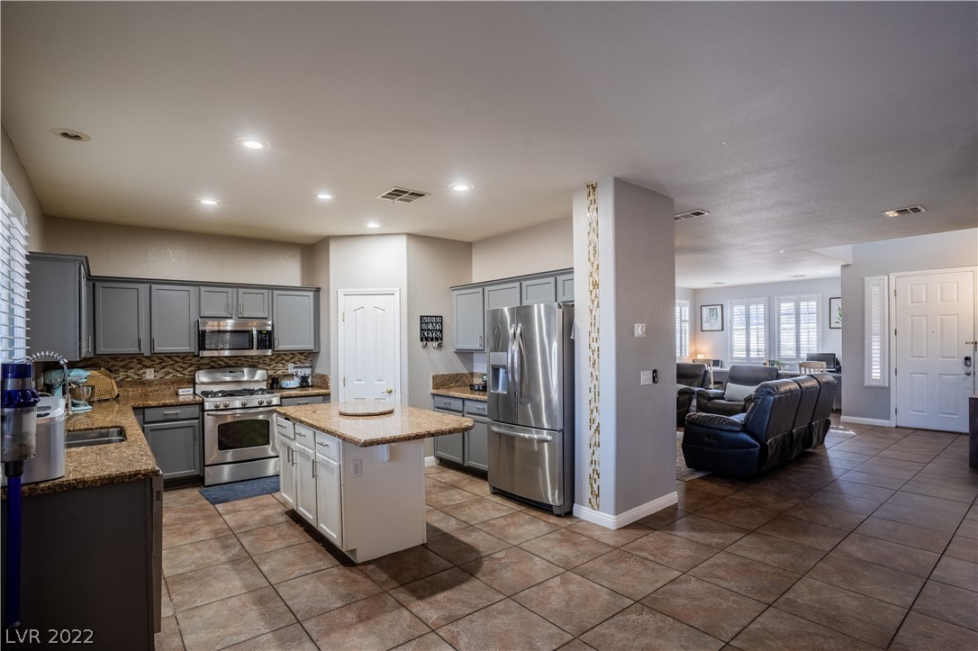 840 Entrada Ridge Avenue Henderson, NV 89012 - Photo 14 of 43